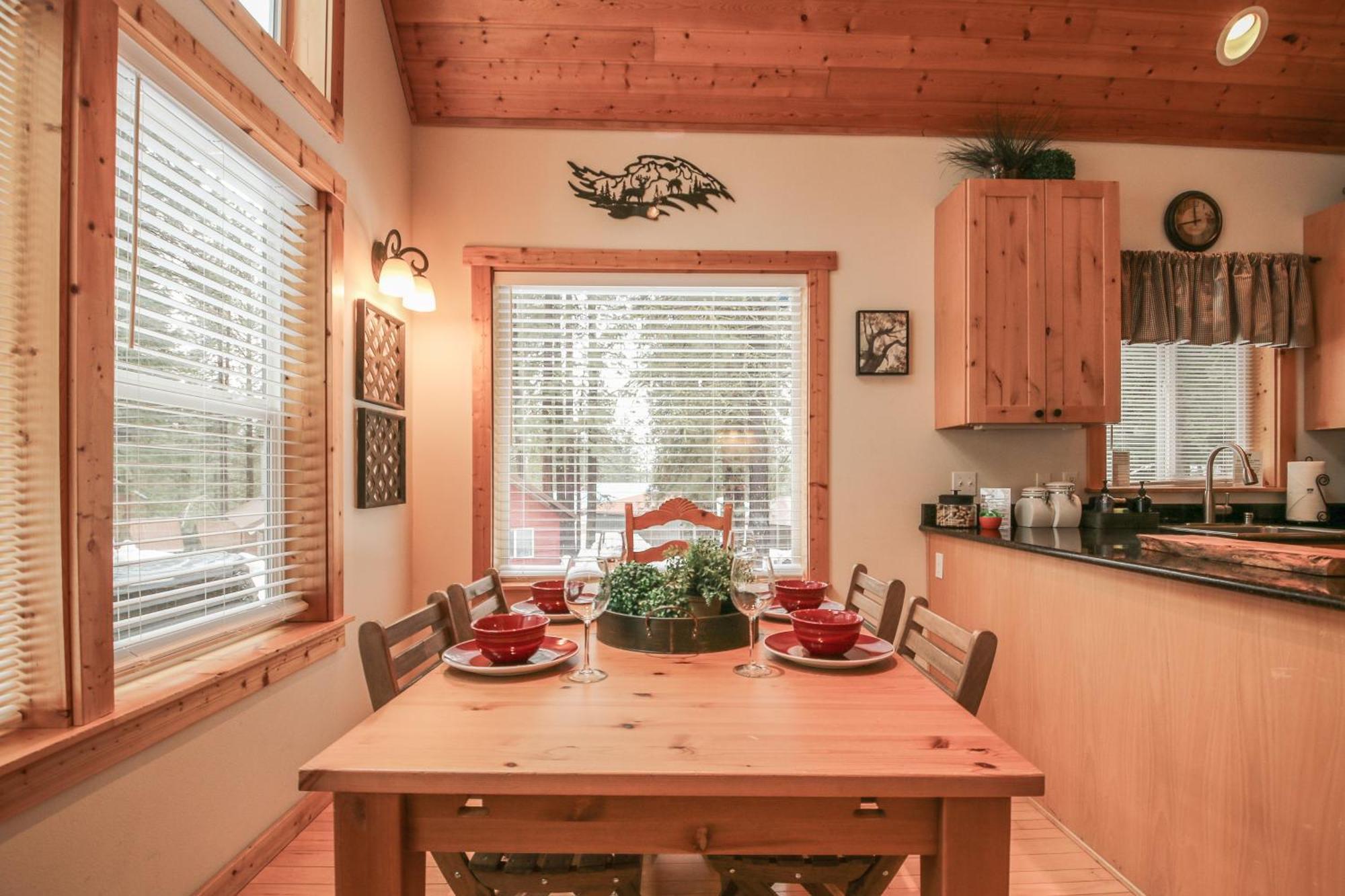 Cascade Adventure Cabin By Nw Comfy Cabins Левенуэрт Экстерьер фото